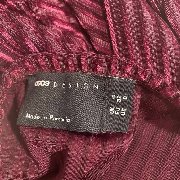 ASOS Design Maroon Velvet Dress size 0 - Picture 11 of 11